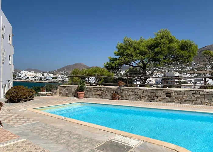 Pandrossos - 3* Páros