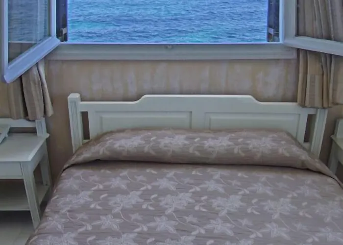 فندق Pandrossos - باروس